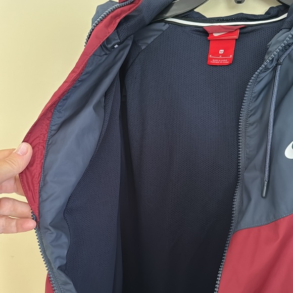 Nike lined windbreaker - Picture 3 of 4